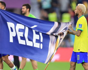 Neymar, Messi, Ronaldo cùng nhiều ngôi sao bày tỏ tiếc thương Pele