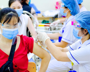 Nhiều gói thầu do Tài Lộc cung cấp cho bệnh viện có dấu hiệu lợi dụng dịch bệnh nâng giá