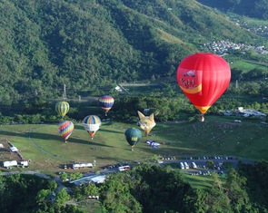 Du lịch tính 'hút khách' với lễ hội bay khinh khí cầu