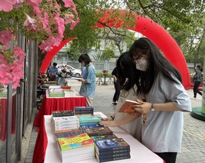 Ngày sách và văn hóa đọc Việt Nam: Cảm ơn bạn đọc đã yêu quý sách