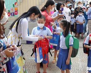 Công chức nghỉ việc hàng loạt: 'Tôi cảm phục những người dám đi đến cùng với nghề'