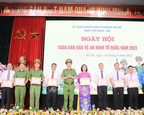 Ngày hội Toàn dân bảo vệ an ninh Tổ quốc tại phường Bồ Đề, quận Long Biên, Hà Nội