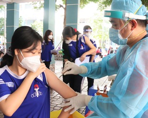 Bộ Y tế chưa cấp vắc xin Moderna, 116.000 trẻ ở TP.HCM phải gián đoạn tiêm mũi 2