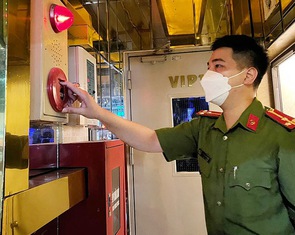 Quận Hoàn Kiếm yêu cầu tháo dỡ 40 phòng karaoke chưa được cấp phép trước 26-9