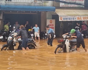 'Đà Lạt đừng lơ là, hôm nay ngập cục bộ, ngày sau sẽ là lũ lụt!'