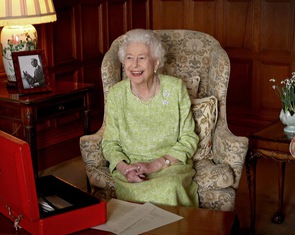 Giấy chứng tử của Nữ hoàng Elizabeth II tiết lộ điều gì?
