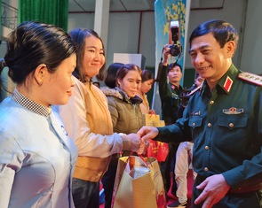 Đại tướng Phan Văn Giang: 'Không để người dân nào không có Tết'