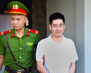 Cựu điều tra viên Hoàng Văn Hưng bất ngờ nhận tội, nộp lại 18,8 tỉ lừa chạy án