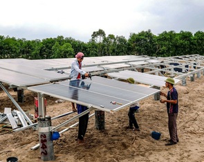 Bộ Công Thương 'hô biến' hàng trăm dự án điện mặt trời vào quy hoạch ra sao?