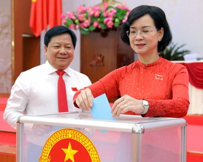Nữ chủ tịch HĐND tỉnh Bình Phước dẫn đầu danh sách tín nhiệm cao