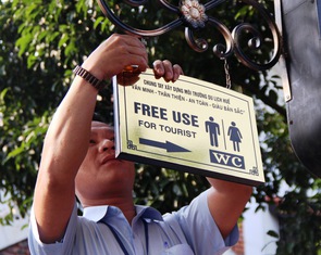 Bí thư Thành ủy Huế lên mạng kêu gọi người dân 'hỗ trợ' nhà vệ sinh miễn phí cho du khách