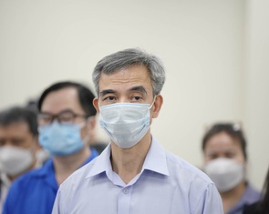 Ông Nguyễn Quang Tuấn xin lỗi hai bệnh viện, mong đồng nghiệp coi vụ án là ‘bài học đau xót'