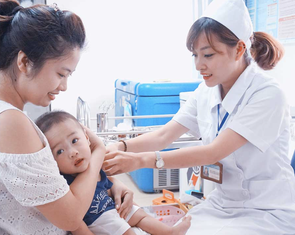 Hết nhiều vắc xin tiêm chủng mở rộng từ 15-5, Sở Y tế TP.HCM 'cầu cứu'