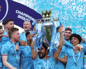 Manchester City ăn mừng chức vô địch Premier League