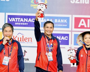 Đội tuyển nữ Việt Nam nhận hơn 5 tỉ đồng tiền thưởng SEA Games