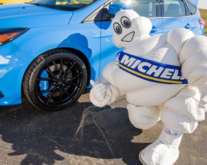 Vì sao hãng lốp xe lại đánh giá nhà hàng và cái giá để có được sao Michelin