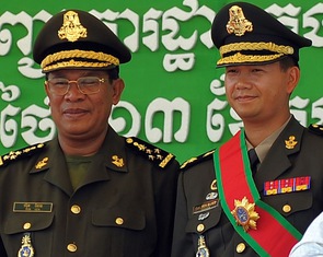 Cha con Thủ tướng Hun Sen nhắn nhủ nhau qua mạng xã hội