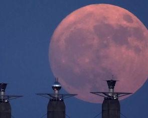 Tối nay, đón xem siêu trăng đầu tiên năm 2023