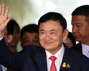 Vì sao ông Thaksin chấp nhận bị tù để về Thái Lan?