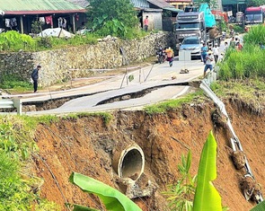 Sơn La sơ tán 28 nhà dân, thủy điện Huội Quảng xả lũ khẩn cấp