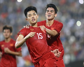 U23 Việt Nam hòa U23 Singapore 2-2 ở trận cầu mang tính thủ tục