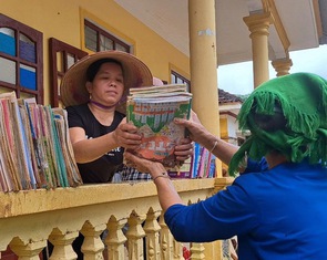 Bộ trưởng gửi thư thăm hỏi học sinh, giáo viên vùng lũ Nghệ An, Thanh Hóa