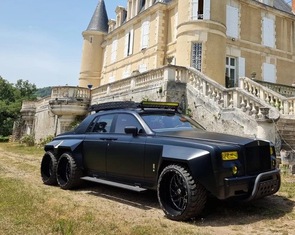 Rolls-Royce Phantom 'tận thế' độ off-road 6 bánh, không phải bán tải