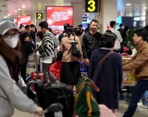 Mùng 5 Tết, sân bay Tân Sơn Nhất đón 148.000 lượt khách