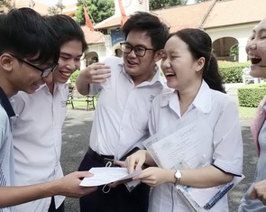 Hà Nội có app cho học sinh ôn thi tốt nghiệp THPT