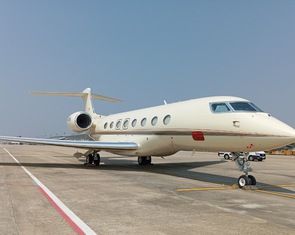 Bill Gates di chuyển đến Đà Nẵng nghỉ dưỡng trên máy bay 70 triệu USD