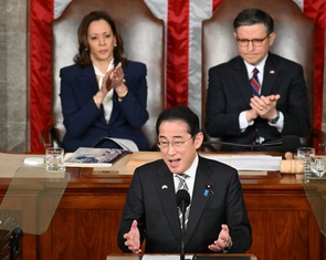 Nhật cảnh báo nếu Mỹ không giúp: Ukraine sẽ sụp đổ, Đông Á khủng hoảng mới