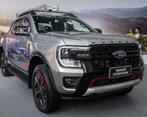 Chi tiết Ford Ranger Stormtrak giá 1,039 tỉ tại Việt Nam