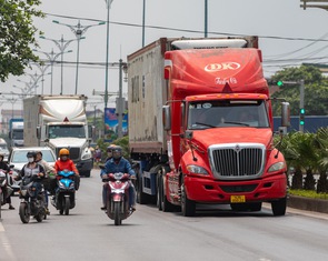 Sau phân luồng cao tốc Cam Lộ - La Sơn, doanh nghiệp kêu chi phí tăng