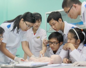 Trường đại học Y khoa Phạm Ngọc Thạch giảm học phí đào tạo bác sĩ