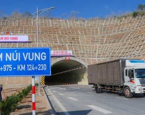 Cao tốc Cam Lâm - Vĩnh Hảo chính thức thông tuyến