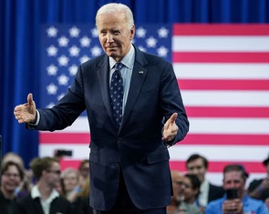 Tổng thống Biden công bố kế hoạch giảm nợ học phí cho 30 triệu sinh viên Mỹ