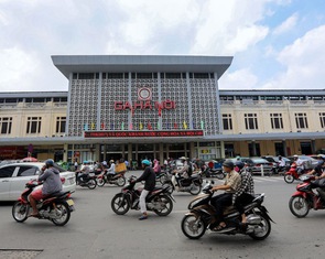 Ga đường sắt tốc độ cao Bắc - Nam phải bố trí ở trung tâm Hà Nội, TP.HCM
