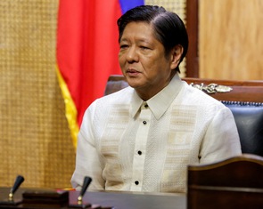 Philippines khẳng định sẽ không dùng vòi rồng ở Biển Đông