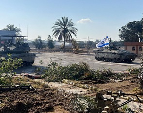 Israel tuyên bố kiểm soát cửa khẩu Rafah ngay trước đàm phán với Hamas