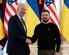 Ông Biden gặp ông Zelensky 2 lần trong vòng 10 ngày