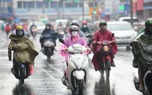 Thời tiết hôm nay 7-10: Bão số 4 cách Hong Kong 190km, Việt Nam hôm nay nhiều tỉnh thành mưa to