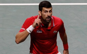 Tin tức thể thao sáng 26-11: Sinner hạ Djokovic đưa Ý vào chung kết Davis Cup; Arsenal lên đầu bảng