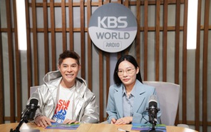 Đạo diễn Hưng Phúc được đài KBS mời phỏng vấn; ca khúc mới của Wren Evans gây sốt