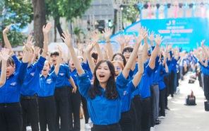 Hàng ngàn bạn trẻ tham gia Ngày hội Tình nguyện quốc gia 2023