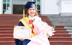 Hành trình “vượt bóng tối”, tốt nghiệp đại học loại xuất sắc của Thanh Tuyền