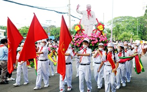 2-9 tưng bừng lễ hội, nhập hội check in