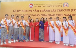 Kỷ niệm 90 năm thành lập Trường THPT Hùng Vương: chặng đường đầy tự hào