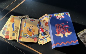 Gen Z Hà Nội thiết kế bộ Hàng Trống Tarot lấy cảm hứng từ tranh dân gian