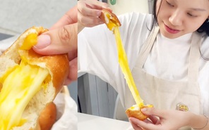 Bánh tiêu phô mai trứng chảy - trend ẩm thực mới của giới trẻ
