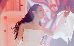 Tin tức giải trí 23-6: Hoa hậu Thùy Tiên xuất hiện trong Anh trai say hi: Người đâu xinh dữ!